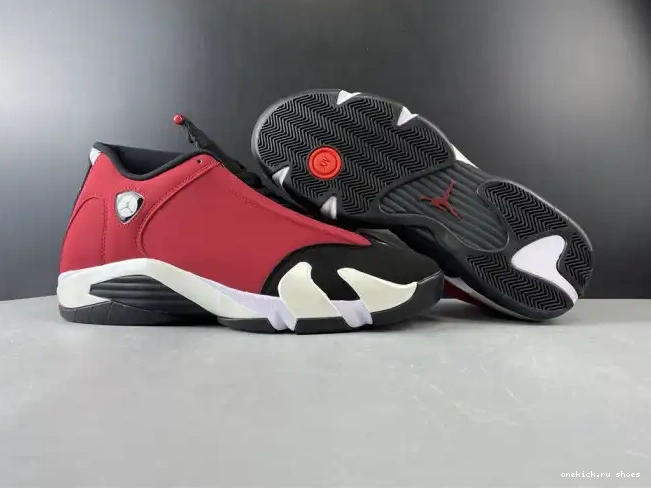 Rep 14 GYM JORDAN 487471-006 RED RETRO TORO AIR 0502